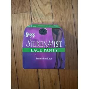 NEW Leggs Silken Mist Lace Panty Lace Top Pantyhose Size B RARE